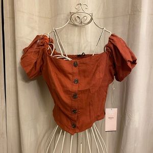 Over shoulder crop top! NEW